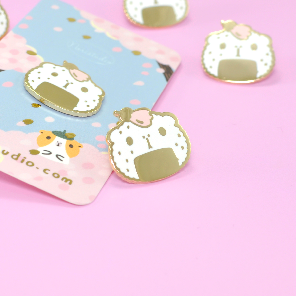 Sakura Onigiri Bubu Enamel Pin Sakura Onigiri Bubu Enamel Pin