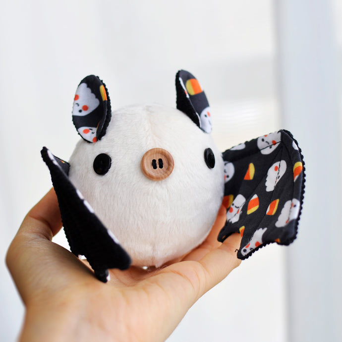 BATAMAGO the bat plushie, Honduran White Bat Model, 005, Ghost and Candy Corn Pattern in Black